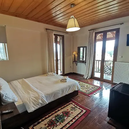 Panorama Vytinas 3*